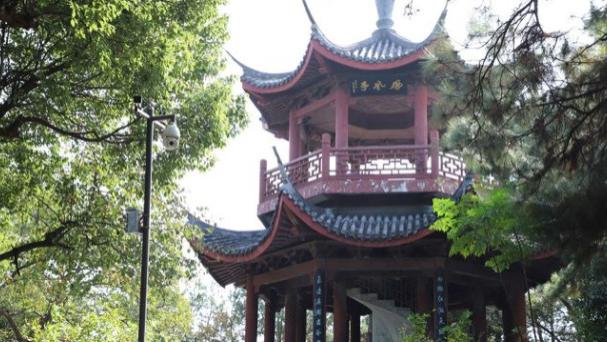 杭州|“平平无奇”的杭州一山景，一路上风景美不胜收，有着千古情缘！