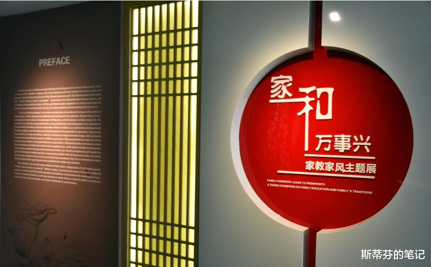 丧尽天良!四川宜宾一男子用板凳暴打老父亲,倒地后继续暴打