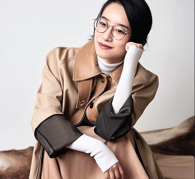 放弃免费北大，贷款100万上哈佛的詹青云，难道就为了美国国籍？