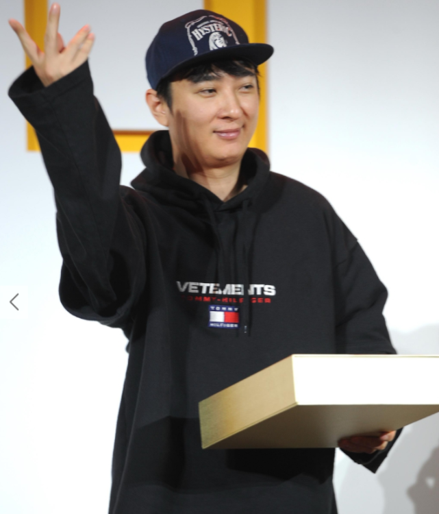 王思聪|王思聪与众富豪打麻将,曝流水巨大疑超过千万