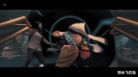 柳岩|没想到，59岁的杨紫琼会用一部“黄暴污”的电影，成为今年的王炸