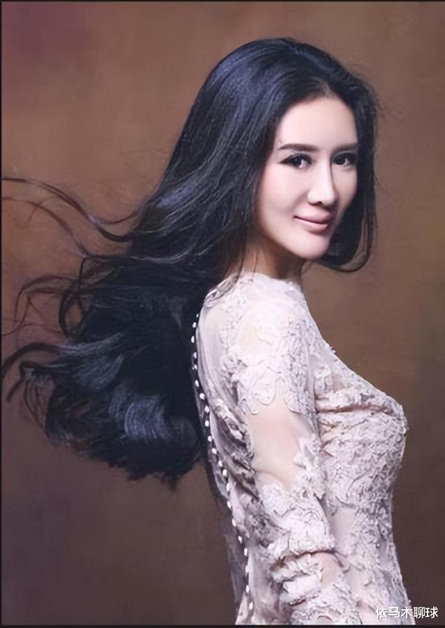 杜星霖|5年后再看杜星霖，才发现她嫁给张纪中有多值得