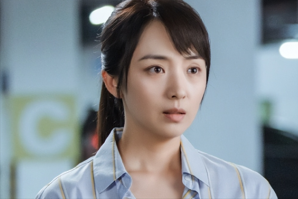 徐洪浩|徐洪浩：娶小10岁神似董洁的娇妻，剧中演父女，剧外却是真夫妻！