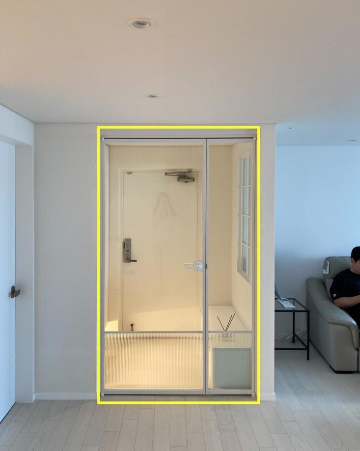 有条件我也想将玄关做成封闭式，“钻石型”入户干净清爽全靠它！