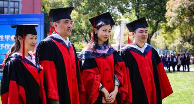 |都是博士生，硕博连读与直博有什么不同？差距不止体现在时间上