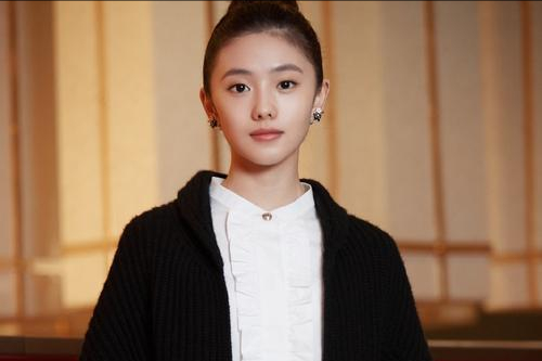 张小斐|“谋女郎”刘浩存：玉不琢不成器，出道即巅峰，黑料缠身引争议？