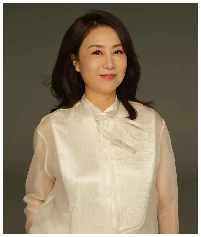 吴玉芳|演员吴玉芳:嫁运动员江嘉良,当两个女儿的妈妈也幸福