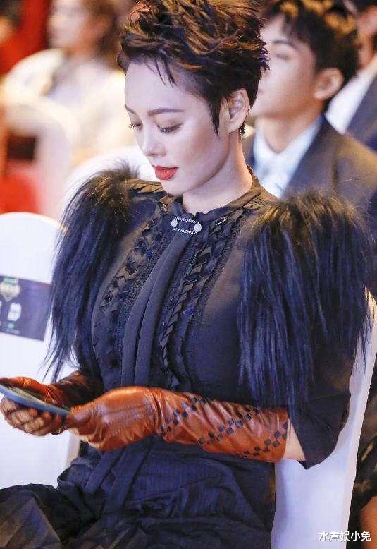 乘风破浪的姐姐|2年后,明明没有人翻红,为何热度开始消退的《浪姐3》还是香饽饽?