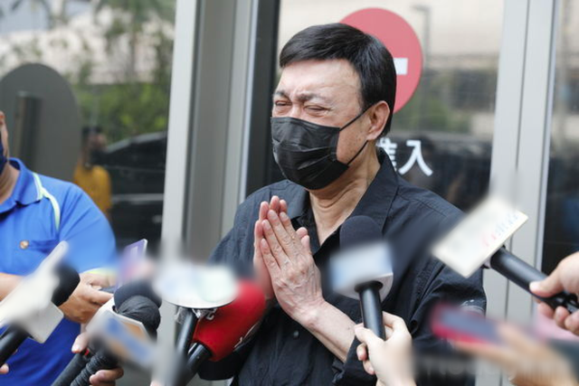 余苑绮已签放弃急救同意书,父亲带外孙来医院,探讨身后事和孩子扶养问题