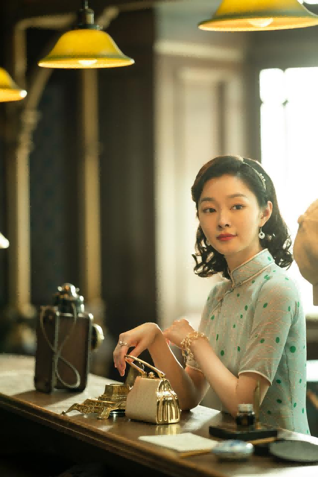 张曼玉|18位旗袍女星大合集!张曼玉风姿绰约,陈数精致动人,秦岚似仙女