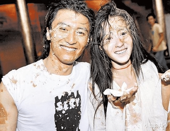 张柏芝|人前惊艳,人后失态,这7名女星抽烟遭狗仔曝光,一目了然