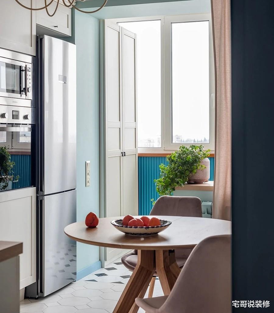 63岁阿姨的独居生活:住42㎡公寓,室内配色清新雅致,耐看又高级