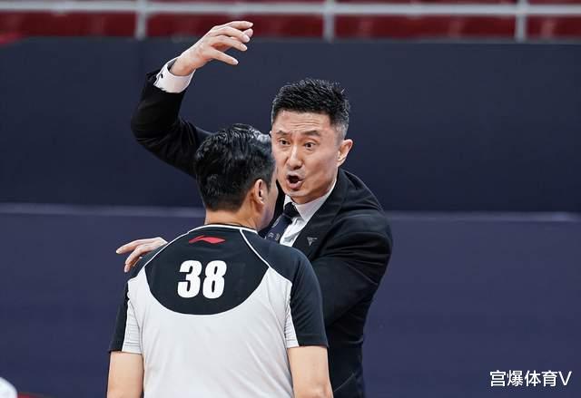 詹姆斯·哈登|广东宏远坏消息！半决赛或提前，任骏飞无法回归，能否逆袭辽宁？