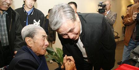 好莱坞|相声演员郭德纲谈及李文华拜师马三立受同行阻挠，并表示很无奈