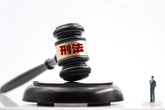 老人损坏摩托车态度嚣张,警方却告知对方有病难以赔偿,如何处理