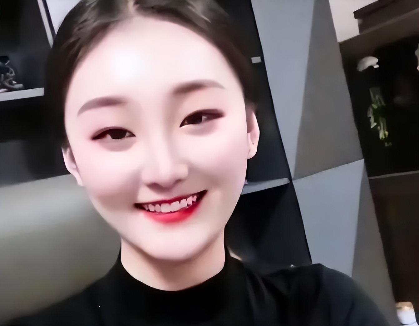 陈萌|恭喜！22岁朱小伟当爹，大衣哥儿媳陈萌怀双胞胎，不争不抢成赢家