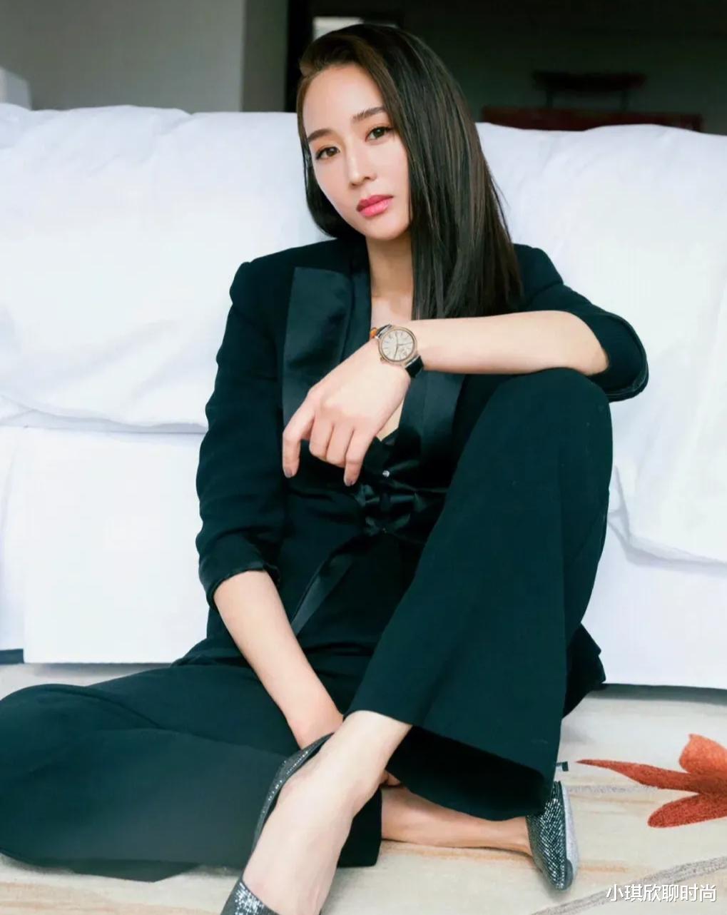 西装|进入职场别总是全套西装!跟着张钧甯学穿衣,潮流又方便