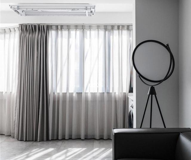 灰色地板适合配这5种颜色的窗帘,但要注意3点,效果会更好