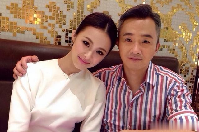 陈辰|东方卫视一哥程雷:与陈辰分手后,爱上小18岁央视主持,如今怎样