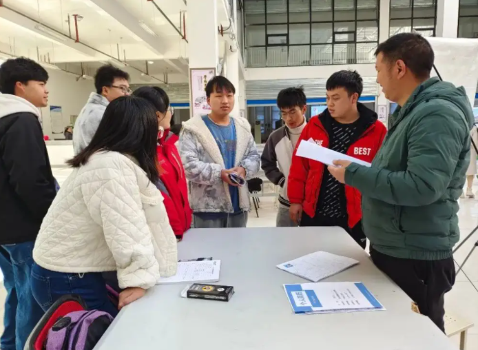 硕士学位|为何有的老板宁可重招新人,也不愿重用老员工?真相很残酷