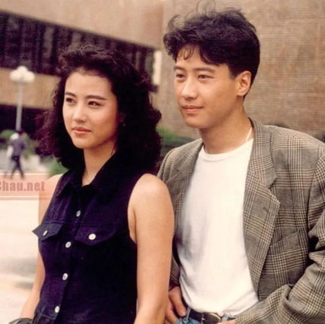 周海媚|周海媚:17 岁选港姐被淘汰,却成TVB当红花旦,还被编剧“写死”