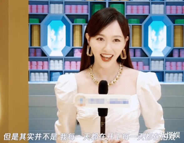 唐嫣|王冠晒与唐嫣合照,闺蜜俩收工后一起喝腊八粥,糖糖新造型超减龄