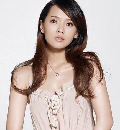 伊能静|“隐形富婆”伊能静：坐拥多处千万豪宅，家里破烂成堆竟是古董