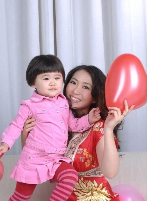 程琳|歌手程琳：感情无疾而终就此单身，不顾反对，收养孤儿与自己为伴