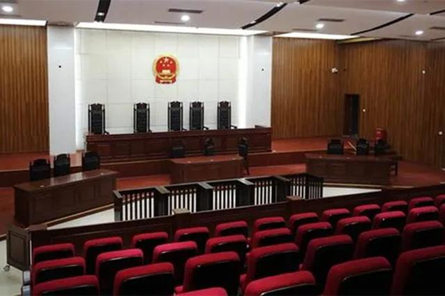 案例:女家教为钱与学生家长偷情,原配妻子得知后将其溺死在厕所