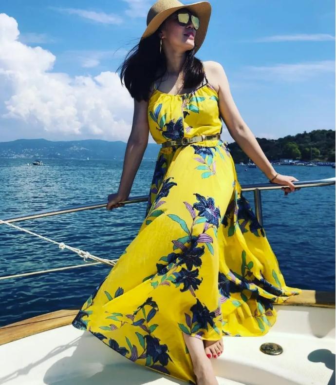 曾馨莹|富士康老板娘曾馨莹：33岁嫁豪门成阔太，全靠闺蜜“林志玲”牵线