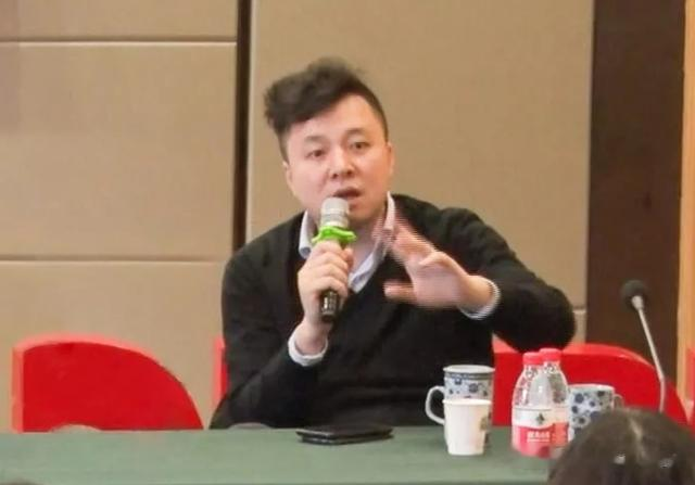 孟晚舟|孟晚舟:2段婚姻4个孩子,风光背后离不开平凡丈夫的支持