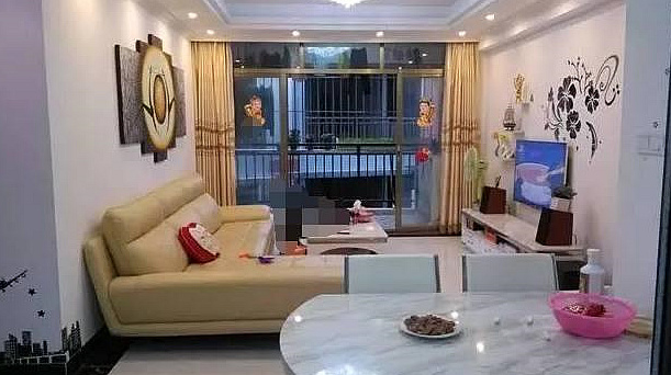 老婆为省钱在网上淘家具,出差回来看到这效果,我感觉我快要哭了