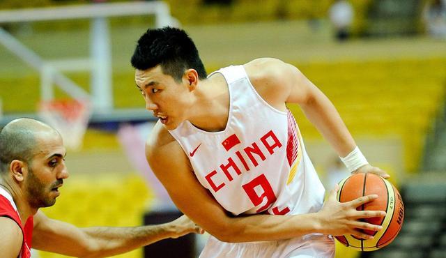 中国男篮|回首国青93黄金一代，65分横扫日本，四将已成中国男篮骨干