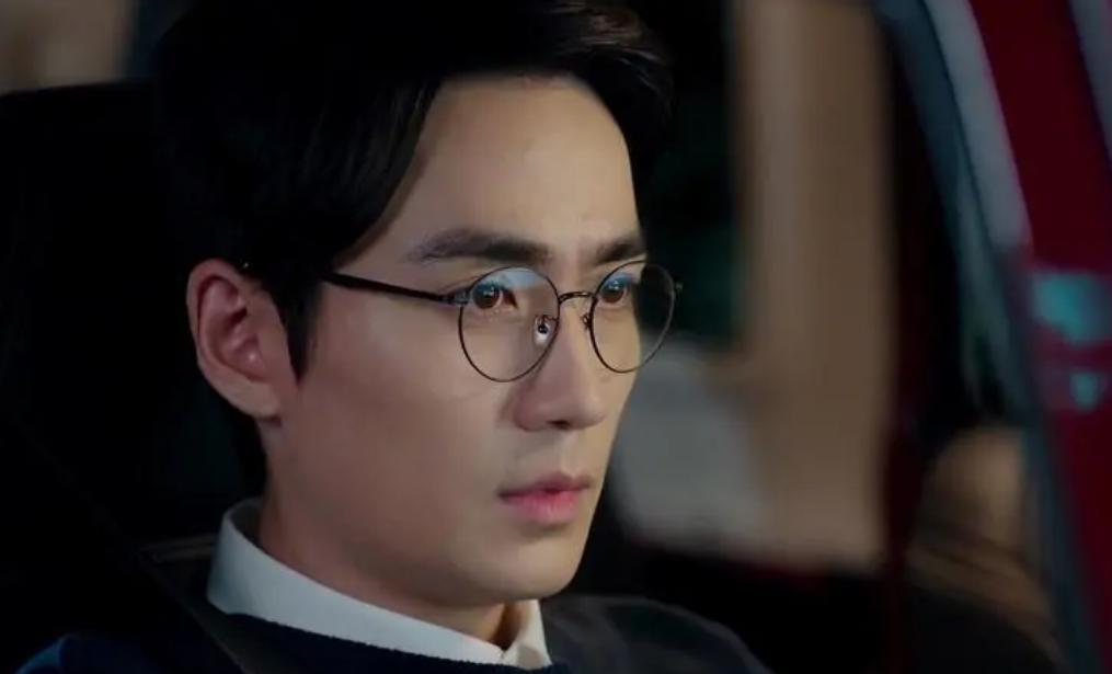 朱一龙|朱一龙大步跨向实力派演员，新电影《消失的她》何非复杂且丰富