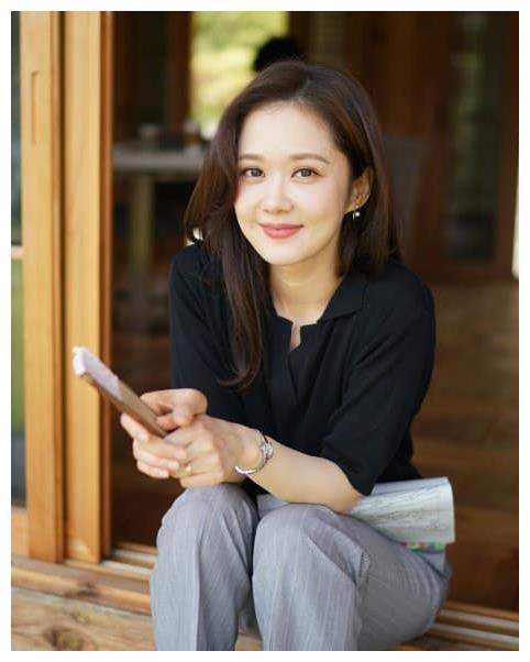 张娜拉 姐弟恋也无年龄差?41岁张娜拉这样保持“无龄感”