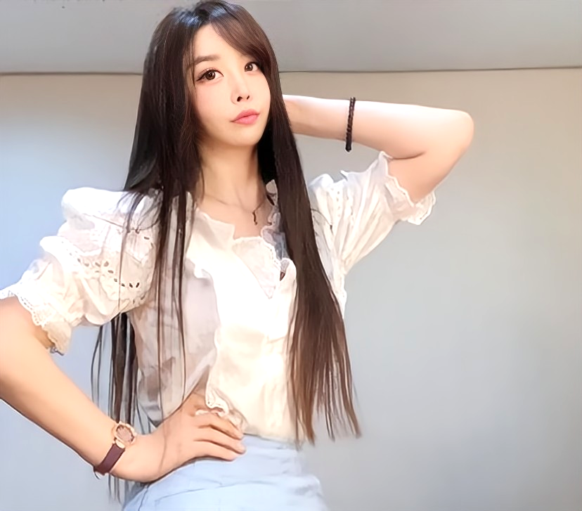 河莉秀|“变性人”河莉秀的十年婚姻,看似幸福的表面下,藏的全是玻璃碴