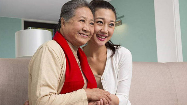 65岁的我掏80万写儿子女友的名字买了婚房，女孩说的话让我很后悔