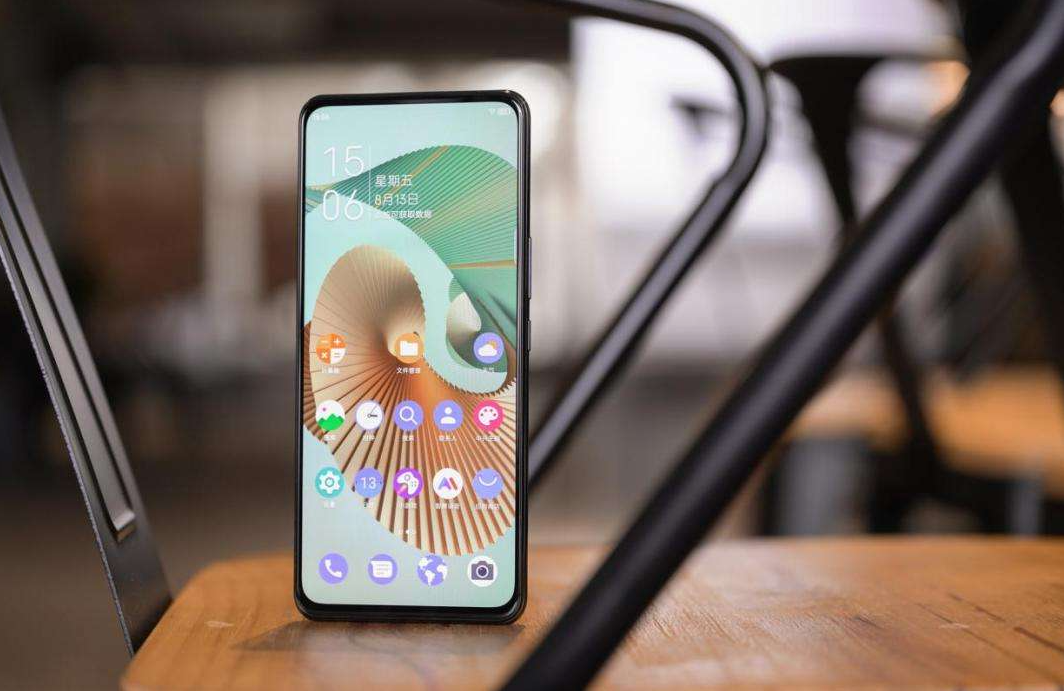 摄像头|6400万四摄+屏下摄像头，全面屏旗舰一降再降，跌至1858元