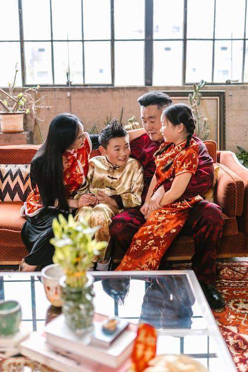 海岛|如果人生到了下半场，别一地鸡毛！评“58岁自驾出逃的苏敏阿姨”