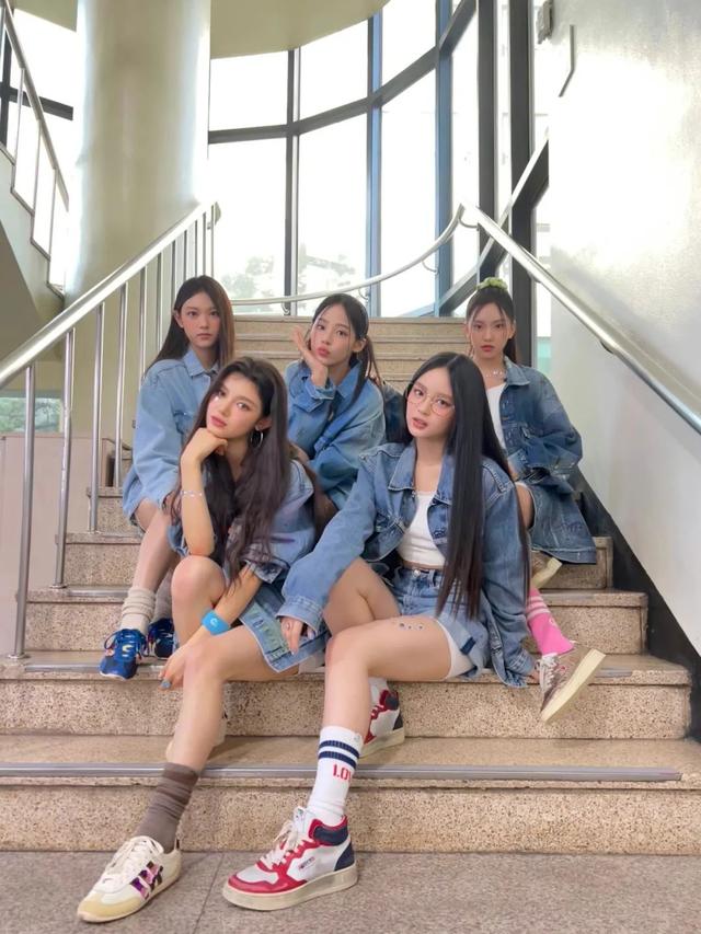 眼影 今年的美女都有点“挂彩”？秒变亮眼辣妹的秘籍都在这了