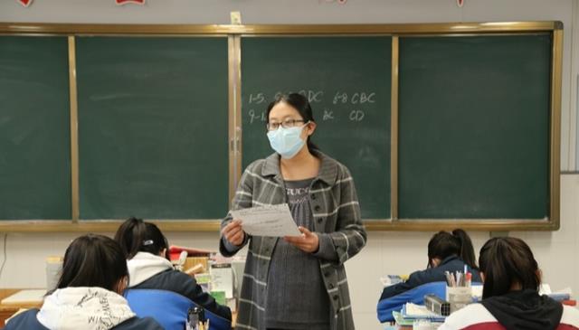 分流|“非师范生或不能任教”,职校老师该如何筛选?有关部门给出回应