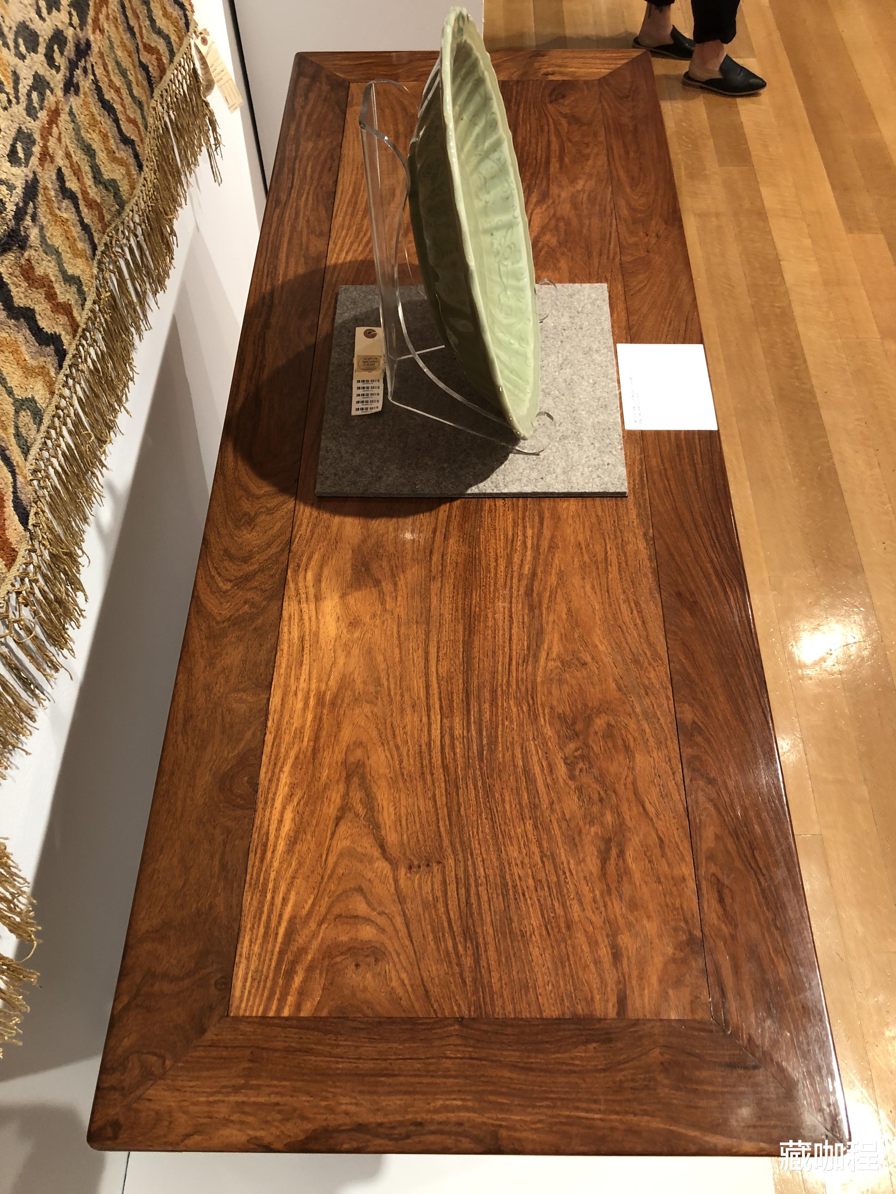 邮票|历数近期同类藏品,黄花梨联二橱101.2万成交