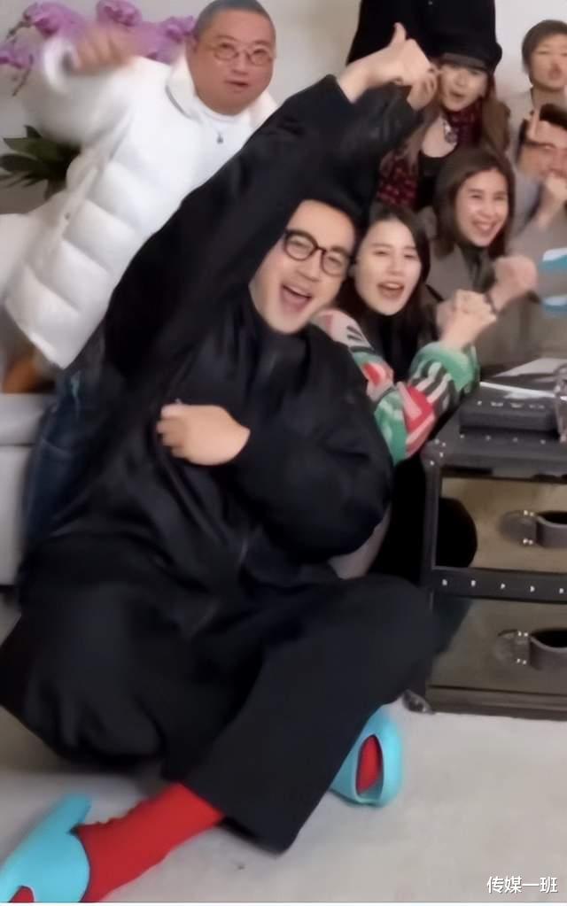 陈思诚|2天7个瓜:分手又复合,与美女泰国庆生,车祸后首露面,悲喜不同