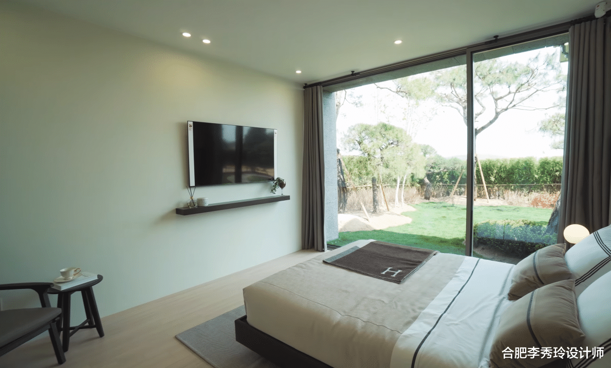 韩国的别墅装修，200㎡外看现代大气，内部“简装”还没庭院费钱