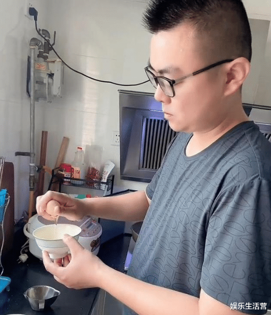 杜新枝|杜粉又出馊主意！让杜新枝去姚威门口下跪，还要100W抚养费