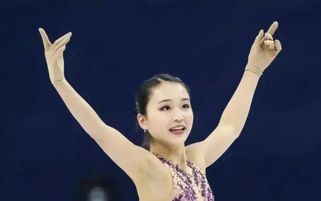 冰壶|中国冬奥军团的颜值藏不住！谷爱凌领衔颜霸天团，冰壶队人均男模