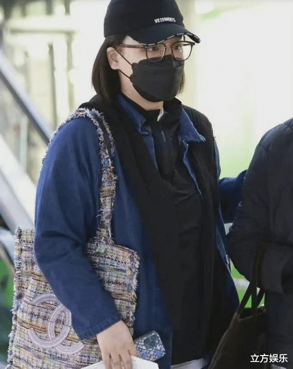 马思纯|马思纯晒做菜近照，整个人发福不似女明星，网友：肚子像怀孕了