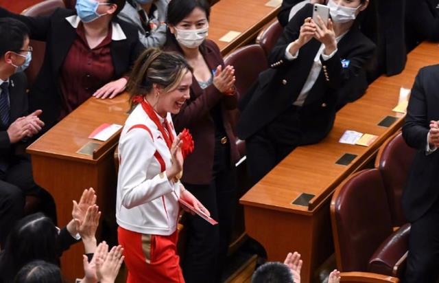 谷爱凌|果然优秀会“遗传”！谷爱凌家族版图曝光，一家三代全是顶尖人才