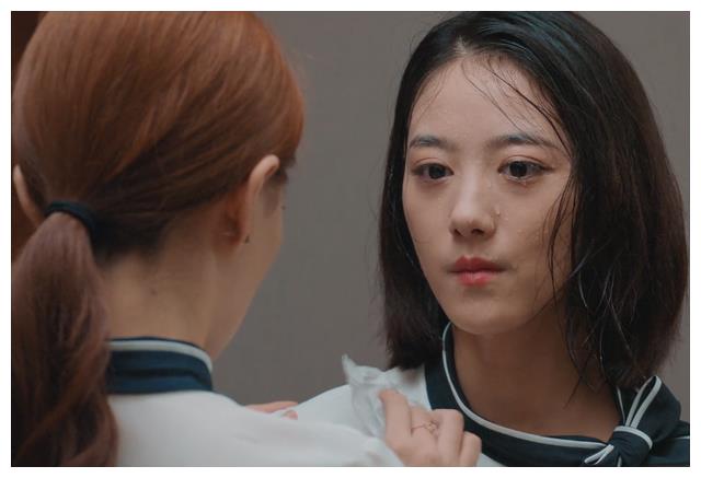 《我们的当打之年》：但凡徐璐拉胯一点，都压不住这群绝色女配们