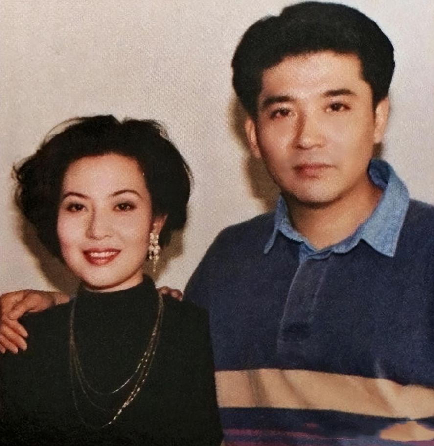 孙淳|著名演员孙淳：照顾病妻36年，66岁无儿无女，花60万养狗相伴